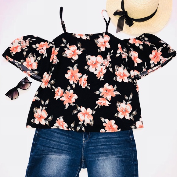 Fervent Boutique Tops - ⬇️ $40 Floral Top